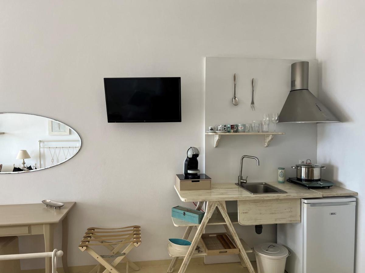 Heavenly Milos Suites Agia Kiriaki Beach  Екстер'єр фото
